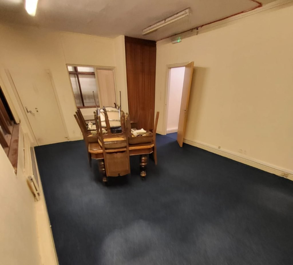 commercial carpet cleaning